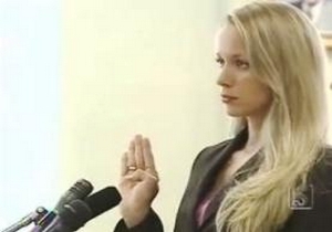 Pamela öğretmeni yakan görüntüler..