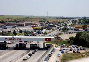 Kapıkule operasyonunda 16 kişi tutuklandı, 70 kişi de sorgulanıyor