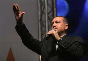 Enkaz devredenler ellerini ovuşturuyor