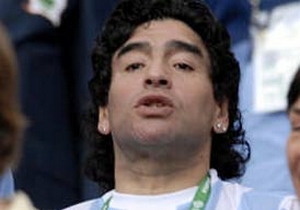 Maradona Fenerbahçe'ye göz kırptı