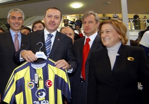 Fenerli Erdoğan'dan Fenere kutlama