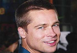 Brad Pitt gazeteci oluyor