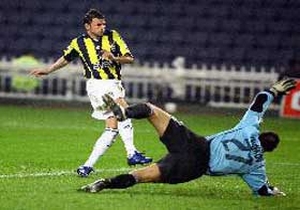 Kezman'a 2 maç ceza...