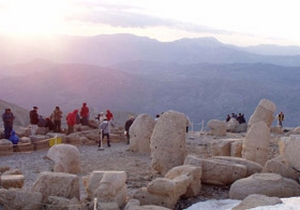Nemrut Dağı'nda bale gösterisi