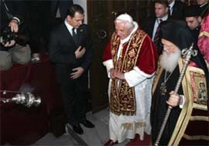 Papa ile Cem Uzan başbaşa ne konuştu?