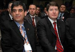 Genç işadamları Baykal'ı konuk ediyor