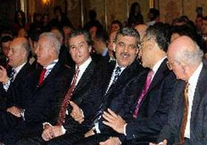 Kapalı kapılar ardında konuşulanlar..
