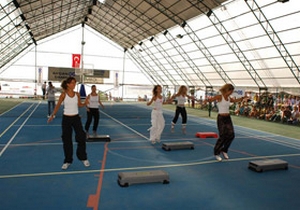 Akçansa’dan spora altyapı desteği