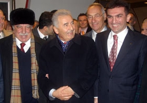 Baba-oğul arasına kim girdi?