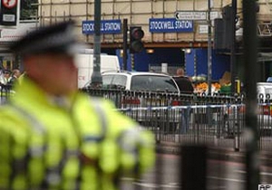 Londra'da polis bir şüpheliyi öldürdü