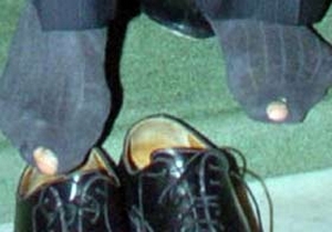 Wolfowitz'in çorabı yırtık. Çünkü?