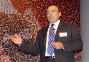 Cebindeki 1000 dolarla Coca Cola'nın zirvesine çıktı