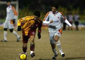 Galatasaray, Kayseri duvarına çarptı