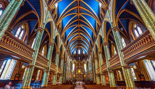 850 yıllık Notre-Dame Katedrali yangından önce böyle görünüyordu