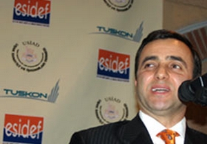 Yunanlı Kamerun'da biz ise...