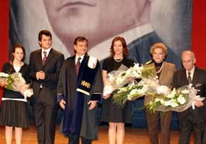 Marshall Boya Genel Müdürü Uzunyol’a Fahri Doktora