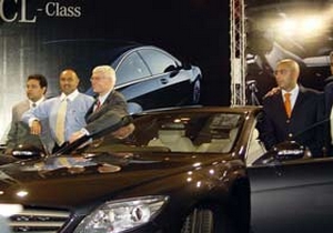 Mercedes de otomobil üretimini durdurdu