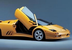 Dört Türk, 550 biner Euro’yu hazırladı, Lamborghini bekliyor   