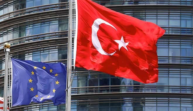 AB, Türkiye'ye verdiği 4.5 milyar Euro’luk fonu kesmeyi değerlendiriyor