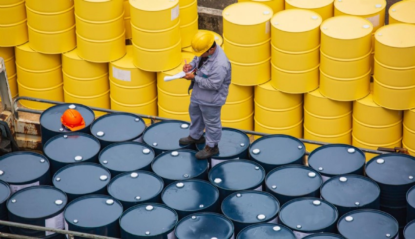AB'nin Rusya'dan petrol ithalatı yüzde 90 azaldı