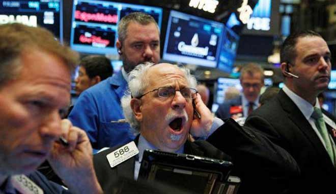 ABD’de resesyon: Dow Jones 800 puan düştü
