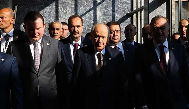 AK Partili vekil: Bahçeli'nin yumuşak muhalefeti bizden oy kopartıyor