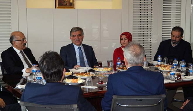 Abdullah Gül'e yakın Karar Gazetesi'nde çok sayıda kişi işten çıkarıldı