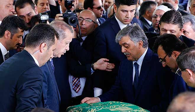 Abdullah Gül'ün gözlerinin dolduğu o an