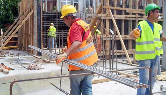 Yüzbinlerce taşeron işçisine kadro KHK ile geldi