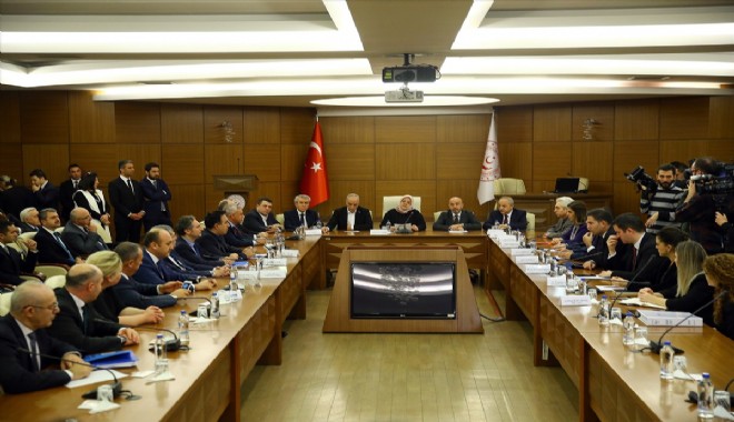 Asgari ücret bekar için 2020 TL, evli ve 3 çocuklu için 2155 TL oldu