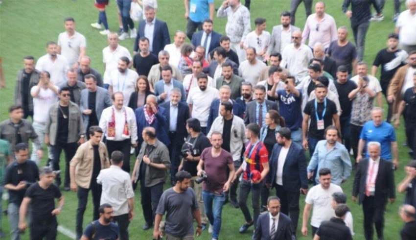 Bakan Nebati'ye protesto sonrası gözaltı