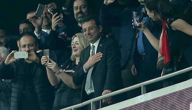 Beşiktaş, 'İmamoğlu'nu bizim locaya neden oturttunuz' diyen şirkete yanıt verdi