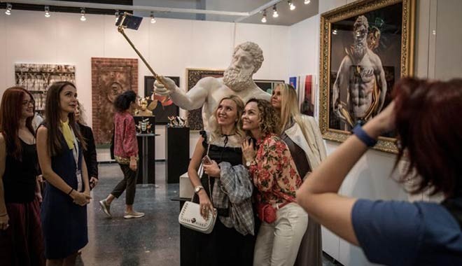 Büyük sanat fuarları tehlikede mi?