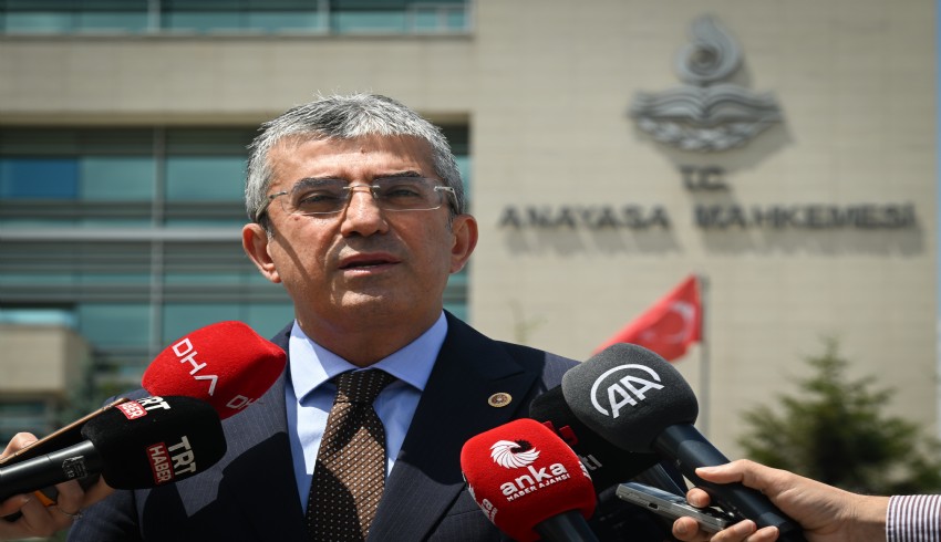 CHP, iki kararnamenin iptali için AYM'ye başvurdu