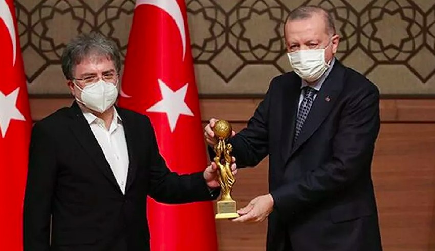 Cumhurbaşkanı Erdoğan'dan Ahmet Hakan'a 'Medya Oscar Ödülü'