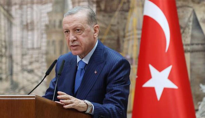 Cumhurbaşkanı Erdoğan'dan gece yarısında alma ve atama kararları