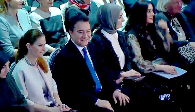 Babacan’ın A takımına 7 kadın girdi!