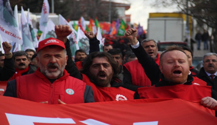 DİSK'ten belediyelerde grev kararı