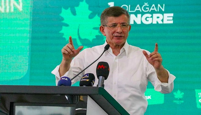 Davutoğlu'ndan Sedat Peker sorusu: Madem suç örgütü lidri neden koruma verdiniz?