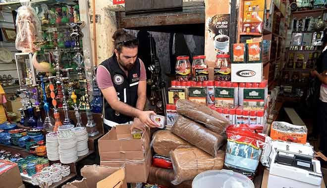 Doğubank, Mahmutpaşa ve Mısır Çarşısı'na 500 polisle operasyon