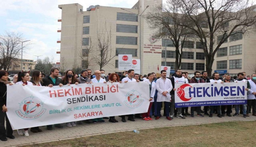 Doktorlar ve sağlıkçılar 1-2 Ağustos'ta grev yapacak