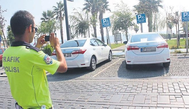 Engelli otoparkına park edenlere 216 TL ceza