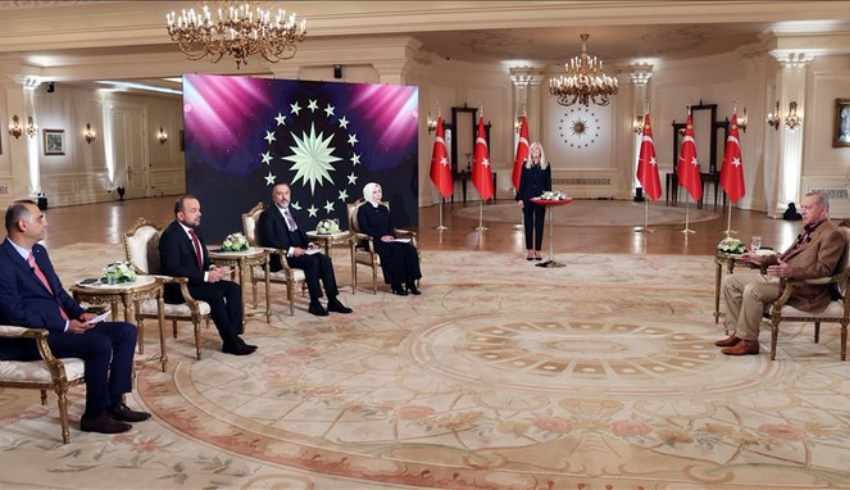 Erdoğan: Kimse gırtlağını sıkarak para istemiyor