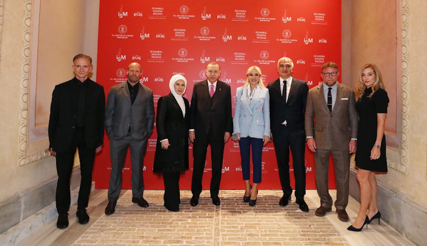 Ertuğrul Özkök: Ben bu 'siyasetsiz, partisiz Cumhurbaşkanı profilini' sevdim