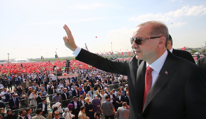 Erdoğan: Sandığa gölge düşürmeye çalışanlar var