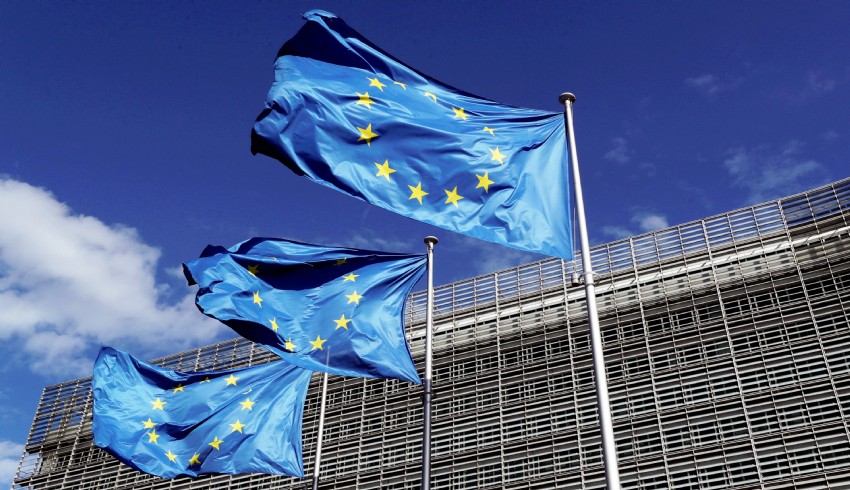 Euro Bölgesi resesyondan kurtuldu