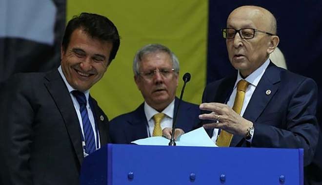 Fenerbahçe'de FETÖ kavgası