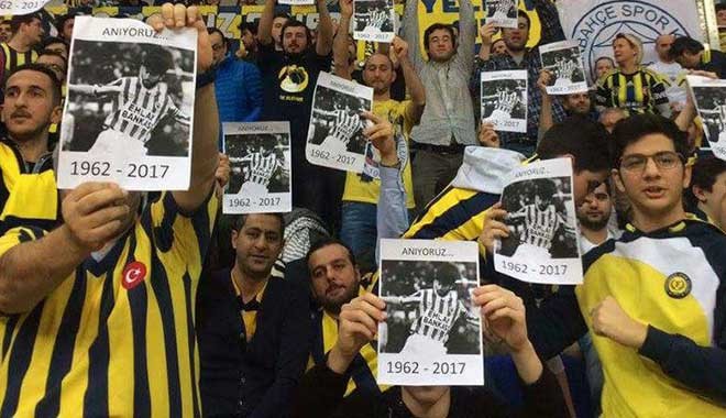 Fenerbahçeli taraftarlar 'Şeytan'ı öldürdü