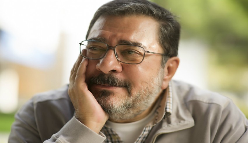 Gazeteci Engin Ardıç hayatını kaybetti