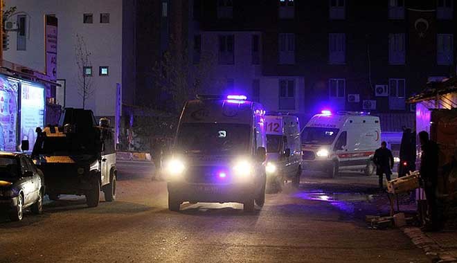 Hakkari'de üs bölgesinde patlama: 7 asker kayıp, 25 yaralı